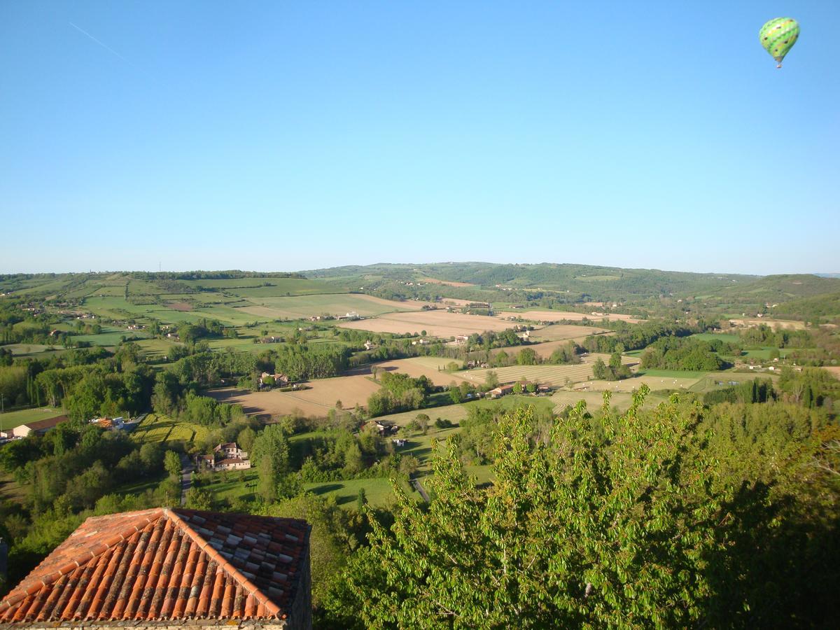 D'Ici Et D'Ailleurs Acomodação com café da manhã Cordes-sur-Ciel Exterior foto